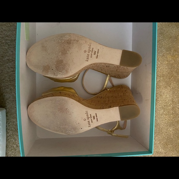 Kate Spade Janae gold metallic sheep Napa size 10 - Picture 4 of 5